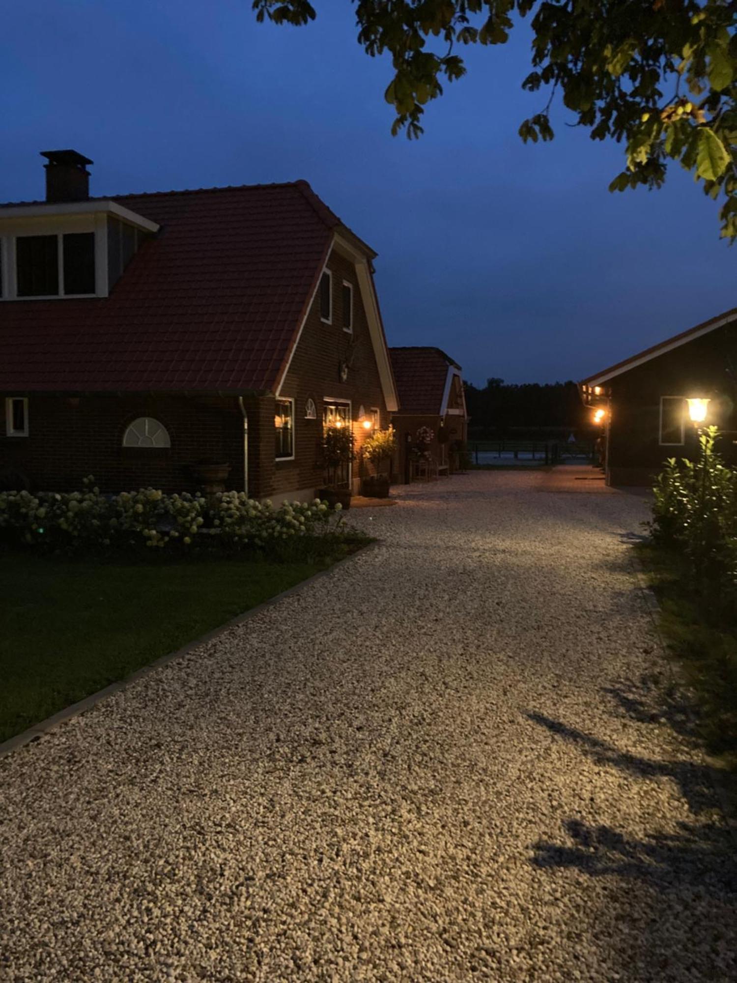 Bed & Breakfast Hoeve Happiness - Ontbijt Inbegrepen - Wellness Aanwezig Voorthuizen Eksteriør bilde