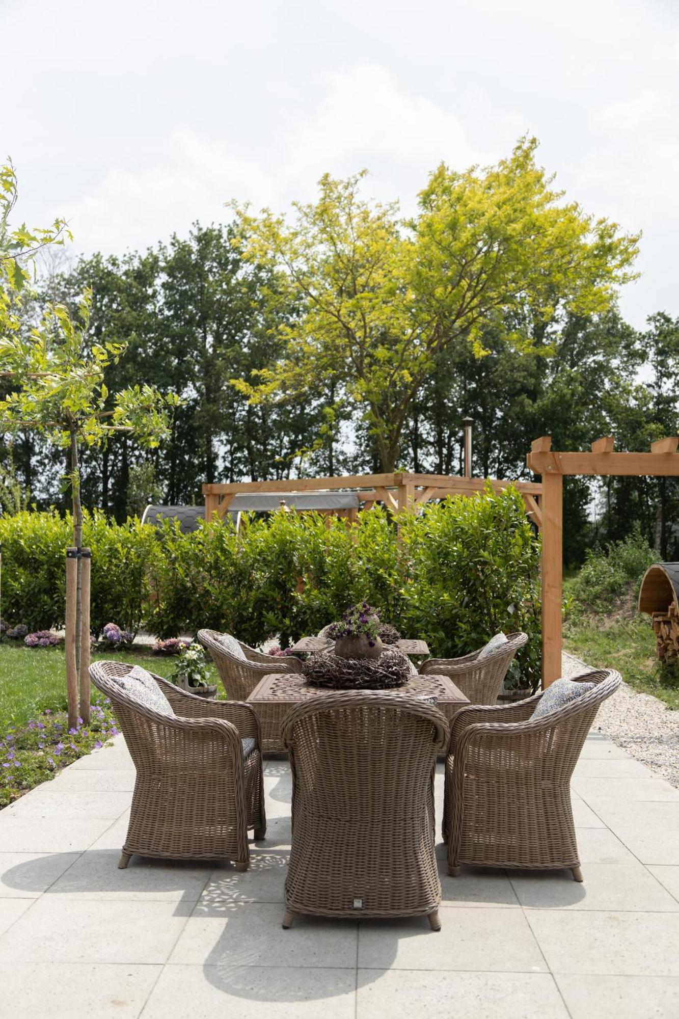 Bed & Breakfast Hoeve Happiness - Ontbijt Inbegrepen - Wellness Aanwezig Voorthuizen Eksteriør bilde