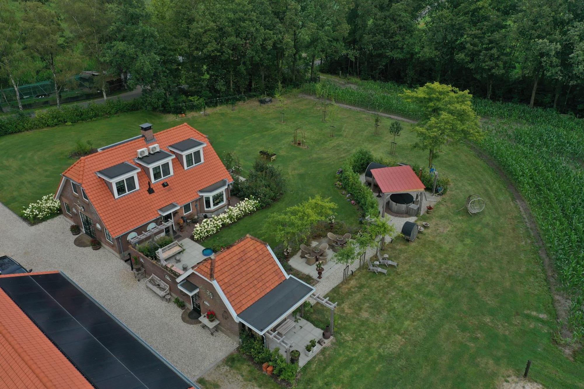 Bed & Breakfast Hoeve Happiness - Ontbijt Inbegrepen - Wellness Aanwezig Voorthuizen Eksteriør bilde