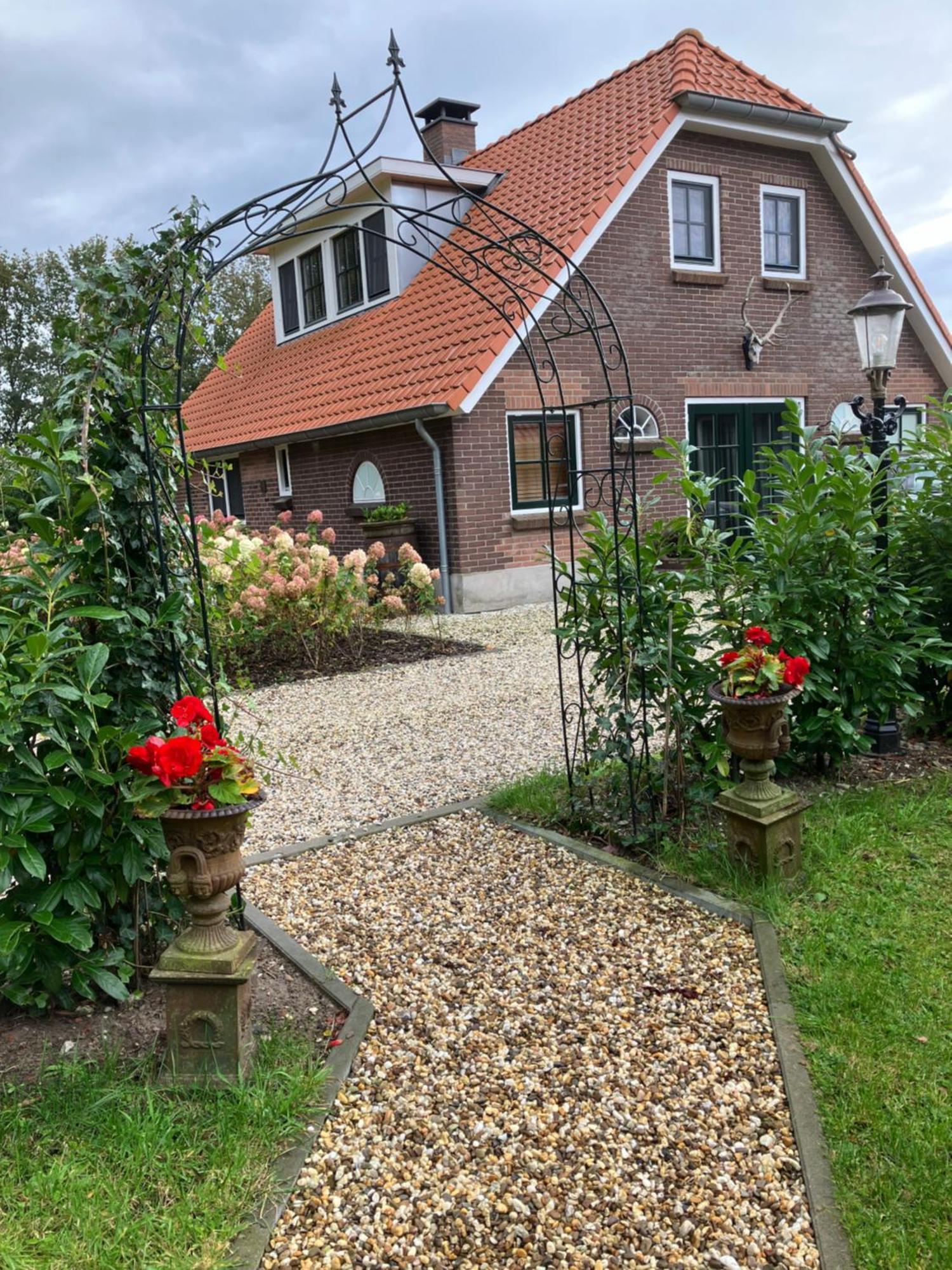Bed & Breakfast Hoeve Happiness - Ontbijt Inbegrepen - Wellness Aanwezig Voorthuizen Eksteriør bilde